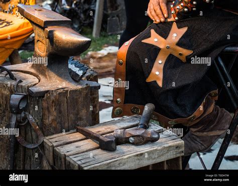 Martillo De Forja Fotografías E Imágenes De Alta Resolución Página 11