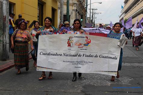 Por la cancelacion de las consesiones minereas y la salida del pais de las transnacionales lesivas a la madre tierrra. Guatemala: Conavigua en el Día Internacional de la Mujer ...