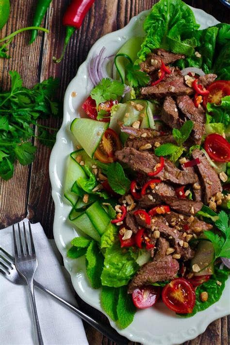 How To Make Easy Thai Beef Salad Days Of Jay