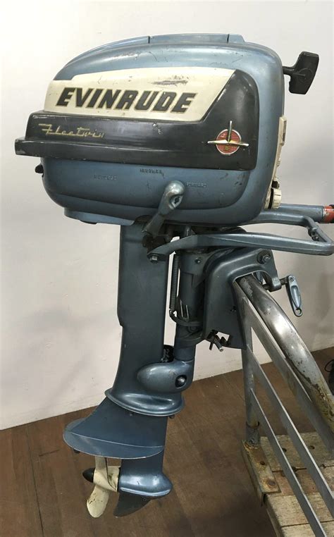 Lot 1950s Evinrude Fleetwin 75 Outboard Motor