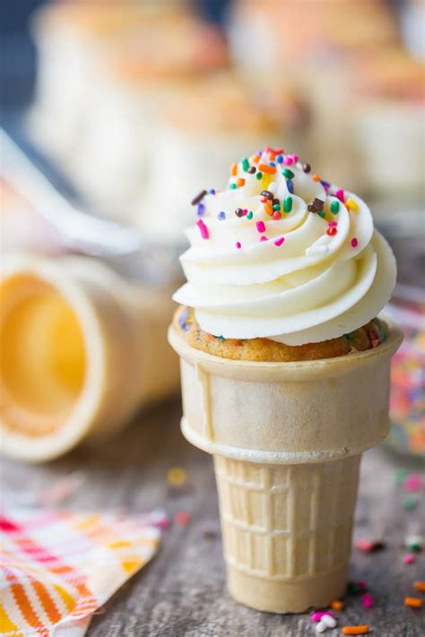 How To Make Ice Cream Cone Cupcakes Easy Baking Hack Baking A Moment