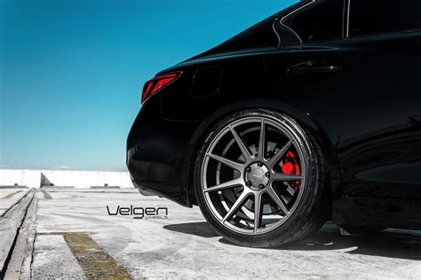 Glossy Black Infiniti Q50s Outfitted With Custom Gunmetal Wheels