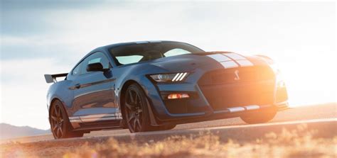 Camaro ZL1 быстрее, чем Mustang GT500?