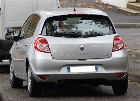 Renault clio 1 phase 3 informations du fabricant sur données techniques, caractéristiques du moteur, information de consommations, les dimensions et le poids. La saga Renault Clio / Clio I : le début de la success story