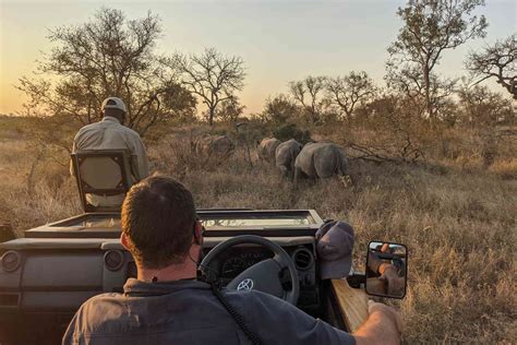 The 10 Best Safari Outfitters