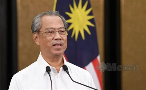 Yang diibaratkan duduk meraut ranjau, tegak meninjau jarak bukannya hanya tahu menakik darah di batu. SELAMATKAN MALAYSIA - SIRI 8: TAN SRI MUHYIDIN YASSIN ...