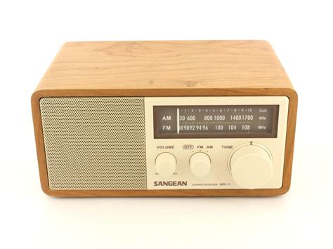 Sangean Fm Am Wooden Cabinet Radio Wr 11