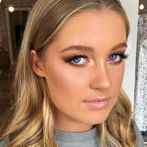 Natural Glam Makeup Looks For Blue Eyes And Blonde Hair Prom And
