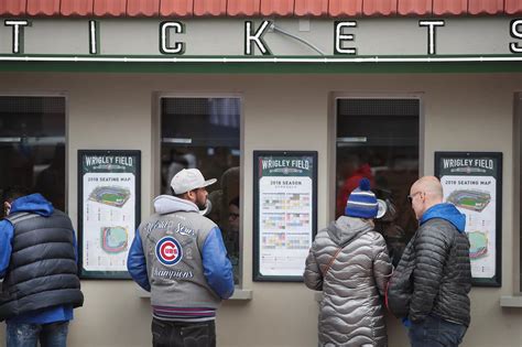 Here’s your first chance at 2019 Cubs tickets through holiday ticket packs