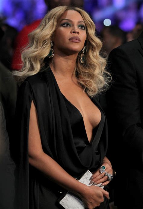 Beyonce Braless Pics The Fappening 2014 2020 Celebrity