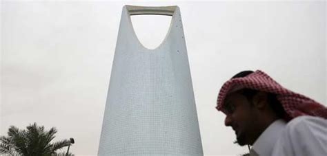 Saudi Arabia Close To Securing Billion Bank Loan Report