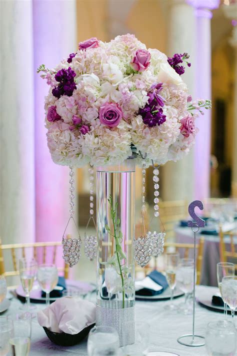 Modern Centerpieces With Hydrangeas And Roses