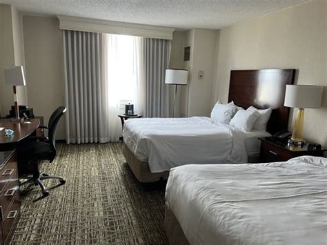 Philadelphia Airport Marriott Updated May 2024 121 Photos And 195