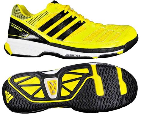 The shoes should be able to protect your feet, legs, and joints from any kind of impact of running and jumping. Best Badminton Shoes | Badminton shoes, Shoes, Black shoes