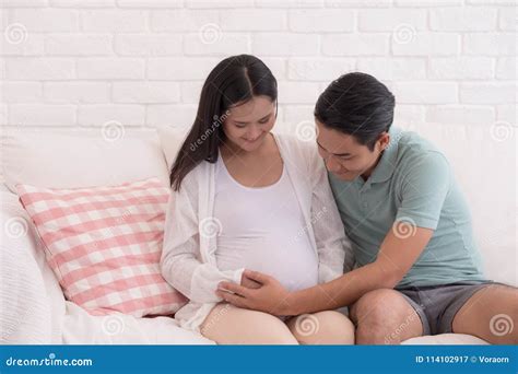 Pregnant Woman And Her Husband Stock Image Image Of Expecting Adult 114102917