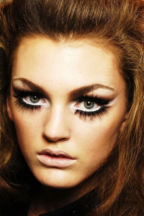 Pin By Anita Bartos On 60s Makeup Makeup Inspiration Makeup Eye Makeup