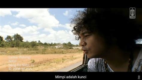 Maybe you would like to learn more about one of these? Chord Kunci Gitar dan Lirik Lagu Laskar Pelangi - Nidji ...