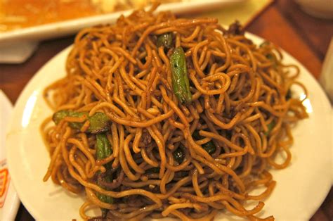 We have a chicken chow mein recipe which uses egg noodles. Lover of Chinese food | Chinese food, Chinese food menu ...