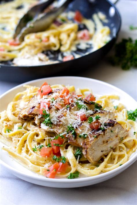 It's the classic pasta we just can't seem to get enough of. Creamy Cajun Chicken Alfredo - Cooking For My Soul