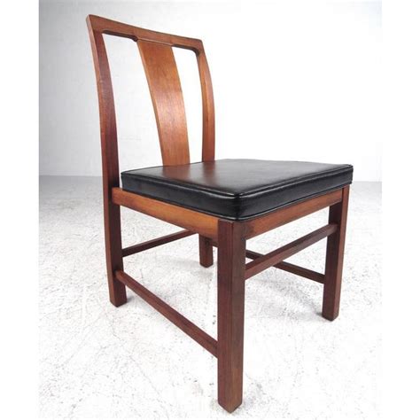 Mid century retro walnut veneer dining set. Mid-Century Modern American Walnut Dining Chairs - Set of ...