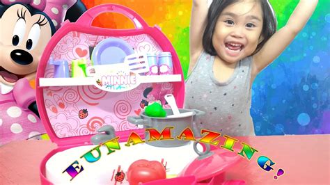 Explore singapore's largest range of toys! Unboxing: Minnie Mouse Carry on Kitchen Set from Toys R Us ...