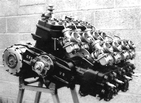 How do combustion engines work, and what is a stroke anyways? 1.5litre V8 two-stroke | Visordown