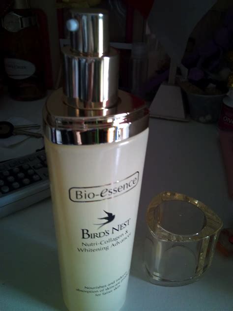 Aku menggunakan bio essence bird nest + peptides essence in cream sebagai krim malam. Wendy Interests: Bio-essence Bird's Nest