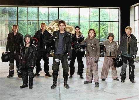 Die verblüffende erfolgsserie hält weiter ungebremst an: Die wilden Kerle 4 - Angriff der Silberlichten - Trailer ...