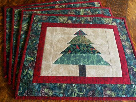 Christmas Quilted Placemats Pine Tree Pattern With Green Red Beige