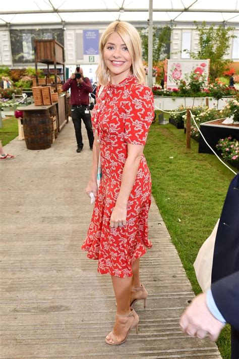 Discover holly willoughby net worth, biography, age, height, dating, wiki. Holly Willoughby net worth: Quits Celebrity Juice - how ...