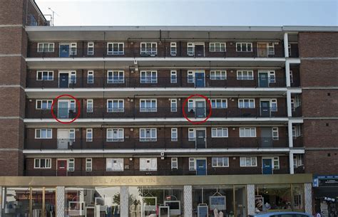 Two bedroom flat to buy in london. PAPABAKS: Britain's first 1Million Pound council Flats.