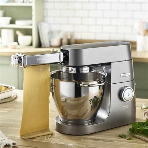 Homemade gyoza wrappers are the key to ultimate delicious homemade gyozas. Gyoza Teig selber machen (Japanischer Dumpling Teig ...