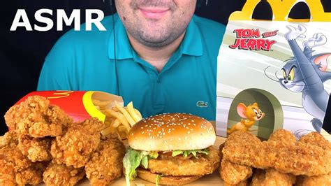 asmr mcdonald s happy meal tom and jerry eating fried chicken chicken sandwich and fries