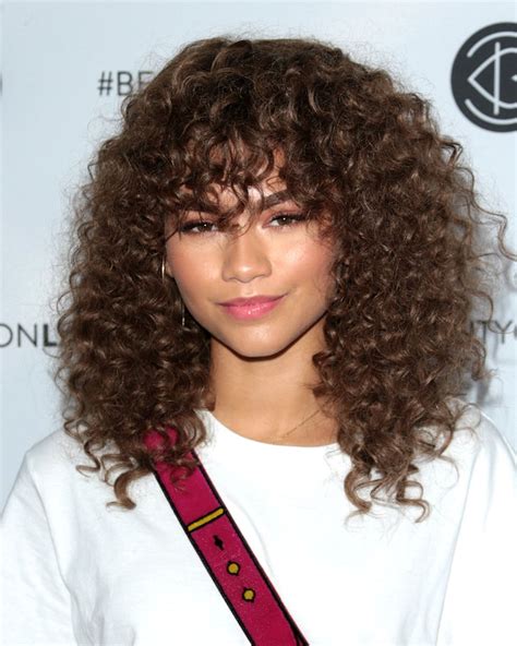 Can I Get Bangs With Curly Hair A Hairstylist Breaks Down The Best