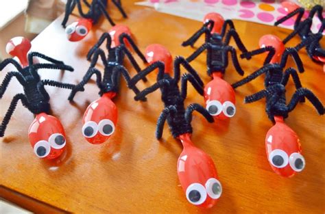 Ant Spoons Spring Bug Craft For Kids Surviving A Teachers Salary