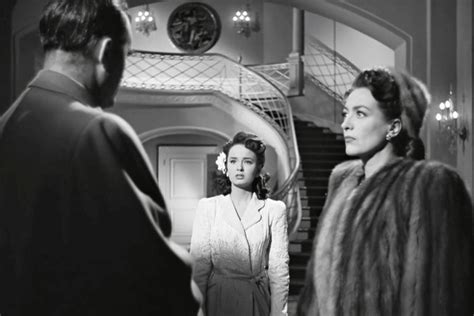 The 9 Best Film Noir Movies 1940s With Happy Endings — Classic Critics Corner Vintage Fashion