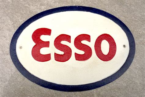 Esso Garage Sign Reproduction 1960s Logo 28cm Large Cast Iron Etsy