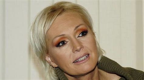 Helena vondrácková was born on june 24, 1947 in prague, czechoslovakia. Vondráčkovej manžel sa s Kubišovou nechce zatiaľ súdiť ...