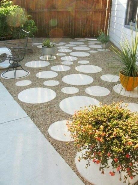 24 Inch Round Concrete Stepping Stones Concrete Yard Decor Stepping