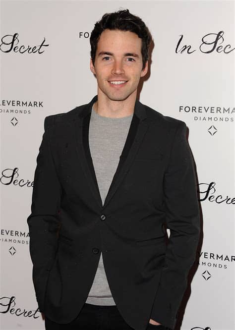 Pll's ian harding talks pooping in a doogie bag, french kissing lucy hale, crushing on troian. 'Pretty Little Liars' Ian Harding Has A Girlfriend Which ...