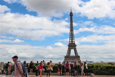Free Stock Photo Of Tourist Crowds Looking At Eiffel Tower
