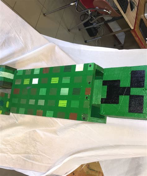 Minecraft Creeper From Pallet Wood 4 Steps Instructables