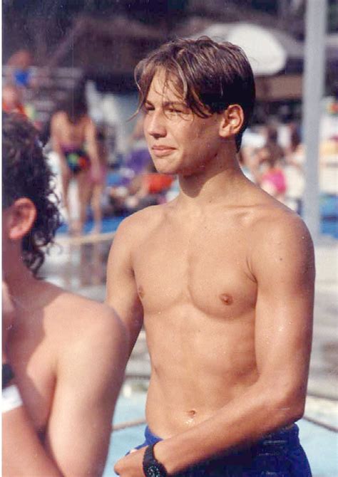 He has equally been bestowed with much recognition like the kids' choice awards and young. Picture of Jonathan Taylor Thomas in General Pictures - SG ...
