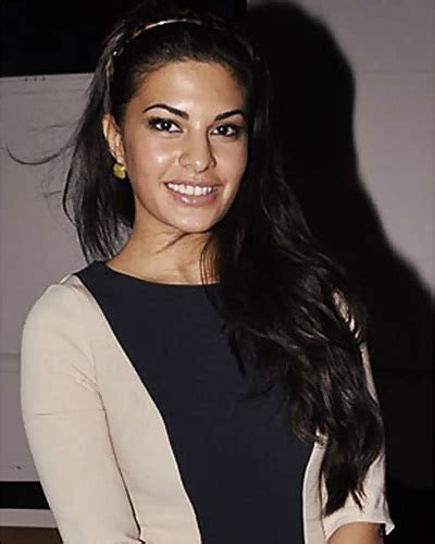 10 Pictures Of Jacqueline Fernandez Without Makeup Make Up Tips