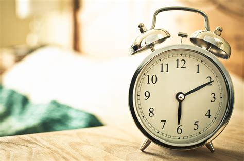 4 Best Tips To Wake Up Early In The Morning For Longer Run Timeshood
