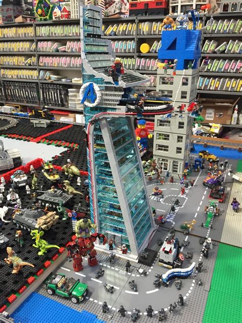 Lego Superhero City Avengers Tower And Four Freedoms Plaza Idée