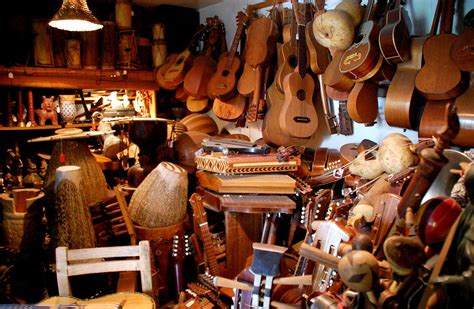 With No Museum Thousands Of Mexican Instruments Pile Into This