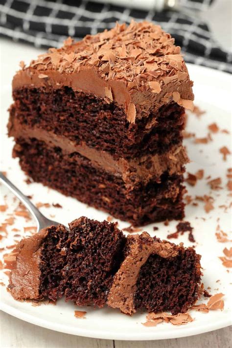 Why not have a go at baking easy vegan chocolate cake, with a wonderful rich chocolatey flavour! The Best Vegan Chocolate Cake - Loving It Vegan