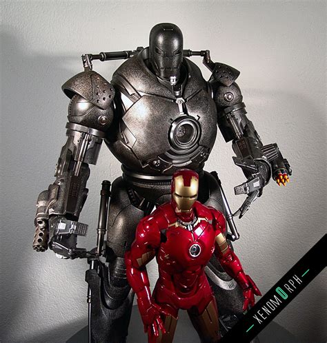 Hot Toys Iron Monger 16 Iron Man Photo Review