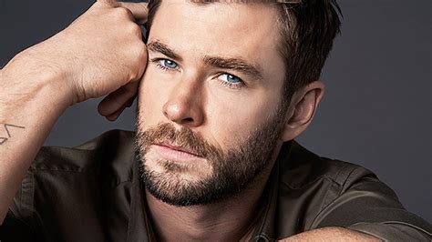 Chris Hemsworth Top 10 Stunning Pics Of The Thor Actor